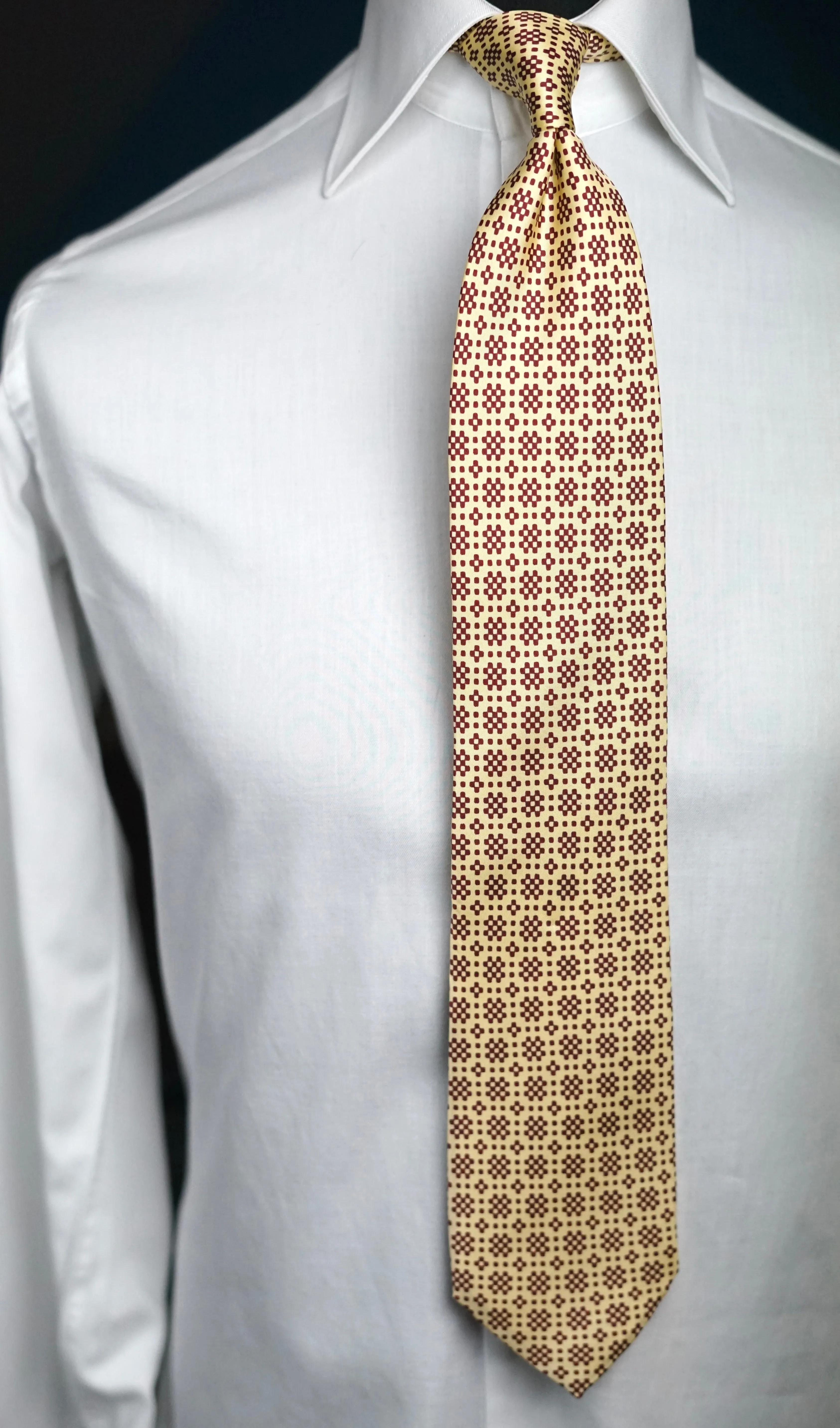 Carole Lightweight Vintage Tie