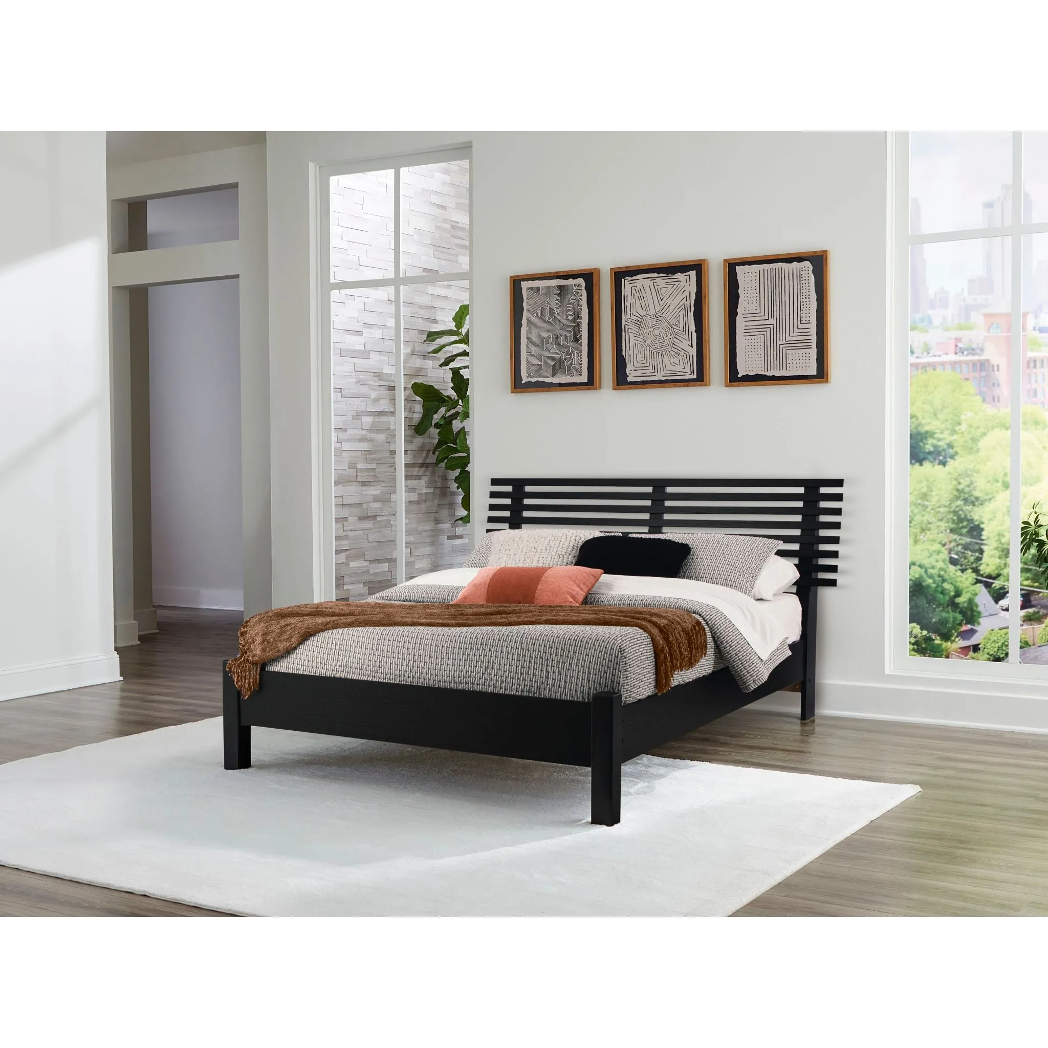 Danziar Slat Platform Bed