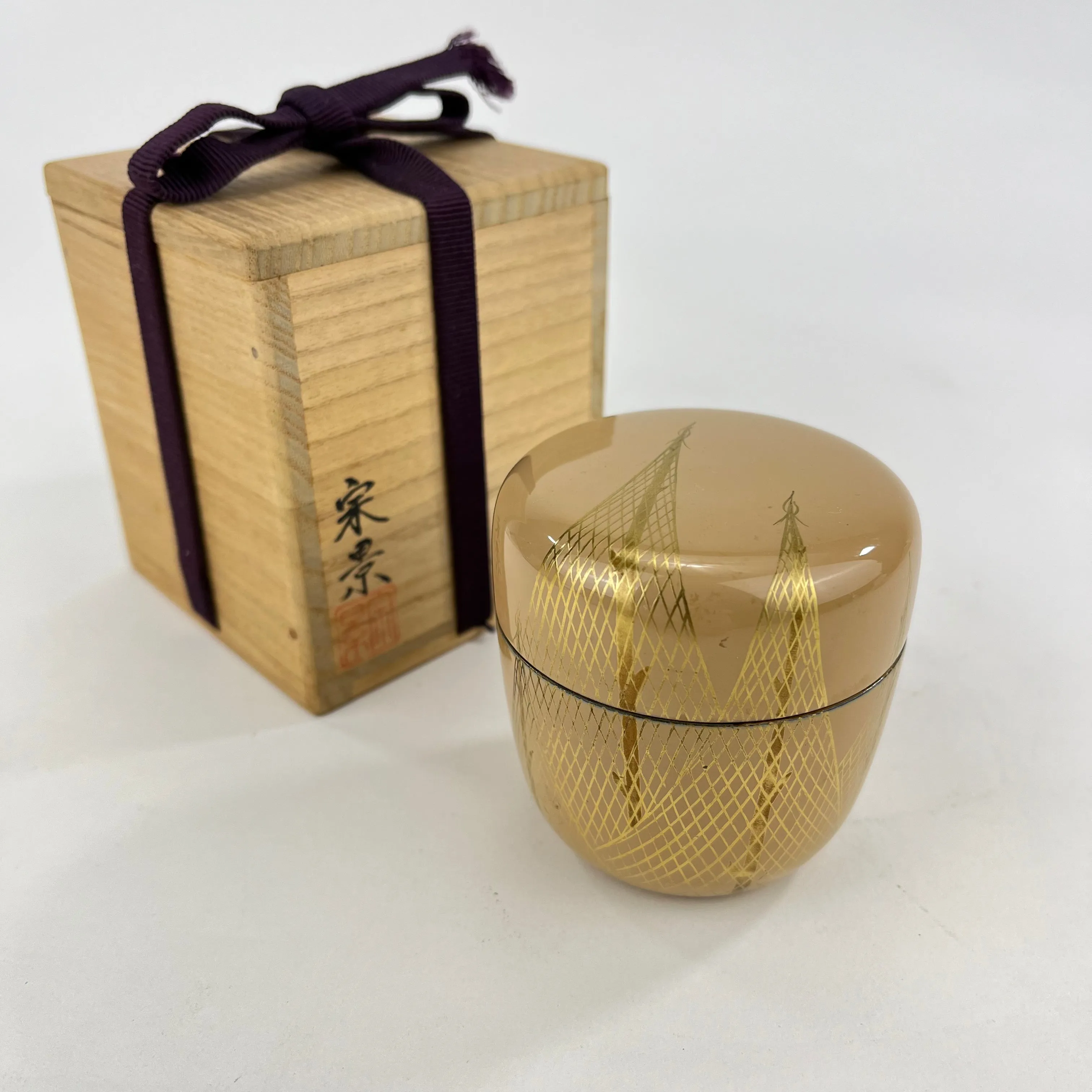 Japanese Tea Ceremony Natsume Fishing Nets Drying in Gold Makie w/Box 4”